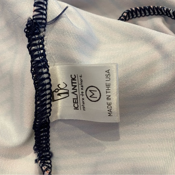 EUC Icelantic Graphic Print Legging Size M - Picture 4 of 4